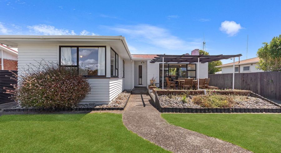  at 76 Rugby Street, Awapuni, Palmerston North, Manawatu / Whanganui