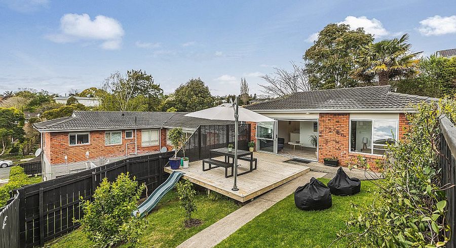  at 6/3 Houghton Street, Meadowbank, Auckland