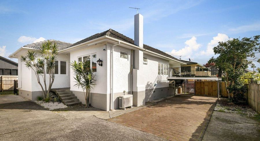  at 3/56 Te Atatu Road, Te Atatu South, Waitakere City, Auckland