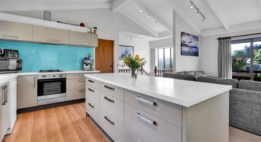  at 6 Winstone Place, Highlands Park, New Plymouth, Taranaki