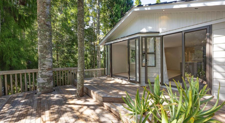  at 5 Kaurimu Rise, Titirangi, Waitakere City, Auckland