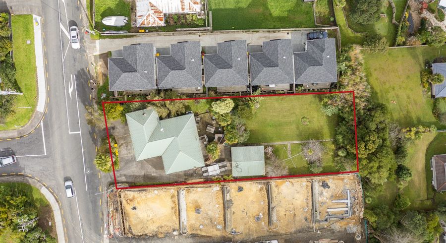  at 131 Arran Road, Browns Bay, North Shore City, Auckland