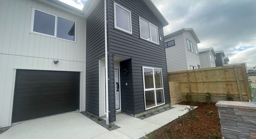  at 8 Kowaitau Avenue, Beachlands, Manukau City, Auckland