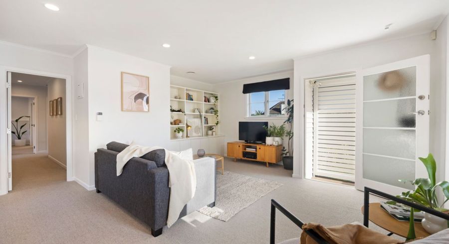  at 1/5 HOHERIA ROAD, Onehunga, Auckland