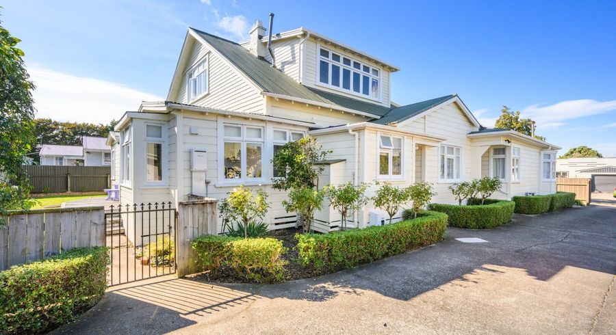  at 7 Terrace Street, Roslyn, Palmerston North, Manawatu / Whanganui