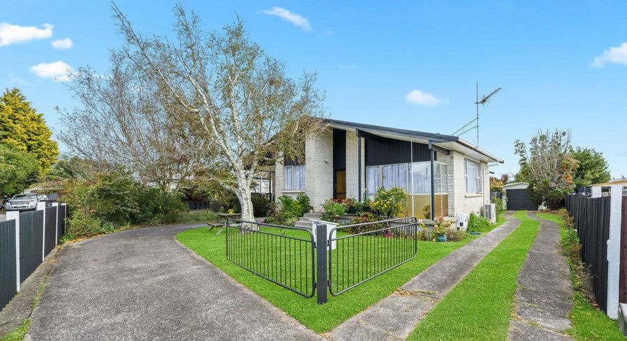  at 13 Marion Place, Deanwell, Hamilton