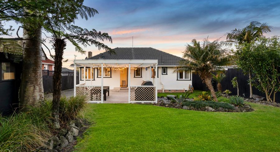  at 13 Ayrton Street, Te Atatu South, Waitakere City, Auckland