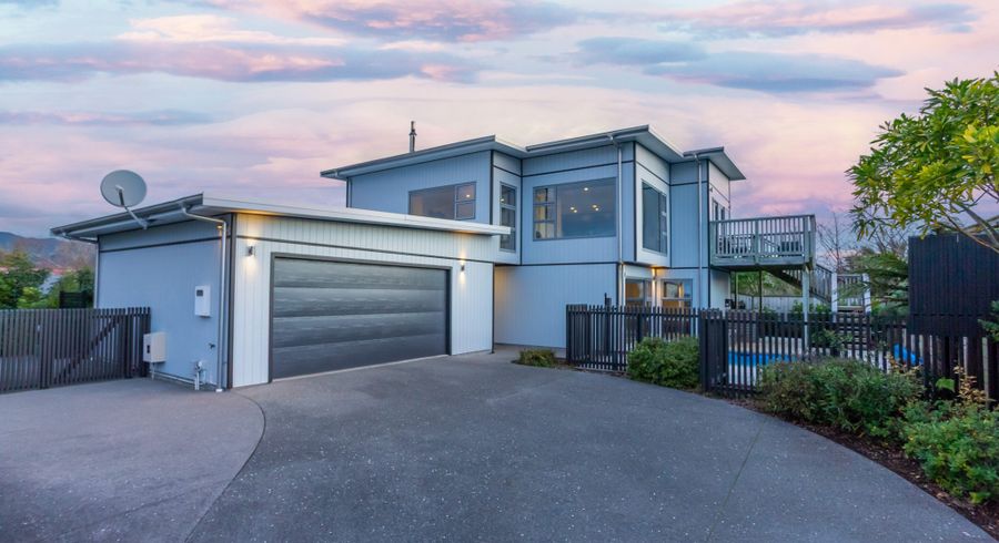  at 44 Simpson Crescent, Raumati Beach, Kapiti Coast, Wellington