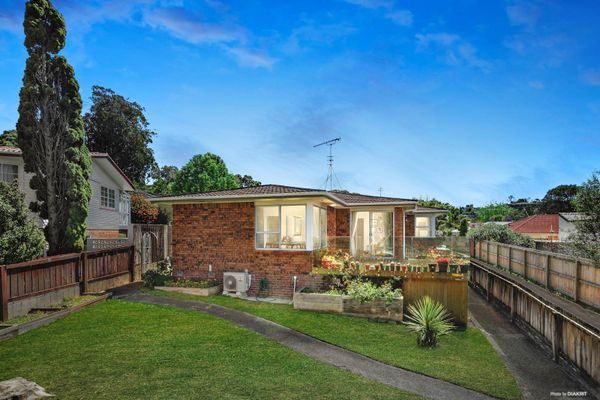  at 80 Cockayne Crescent, Sunnynook, North Shore City, Auckland