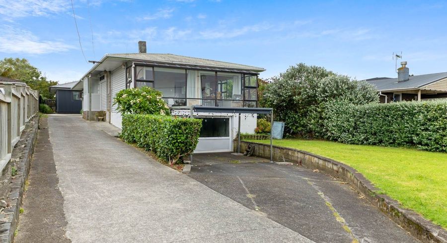  at 37 Boyd Avenue, Mangere Bridge, Manukau City, Auckland