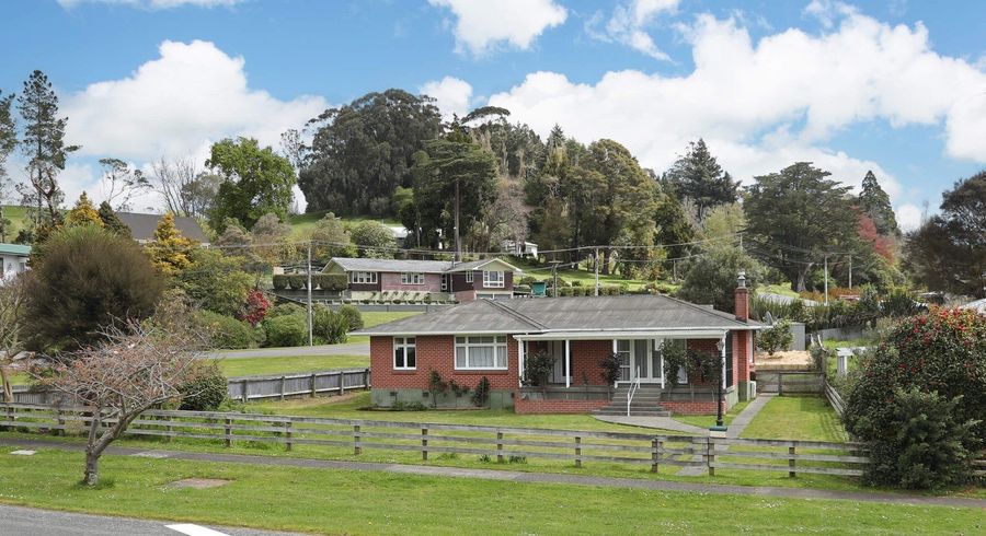  at 38 Milne Street, Hunterville