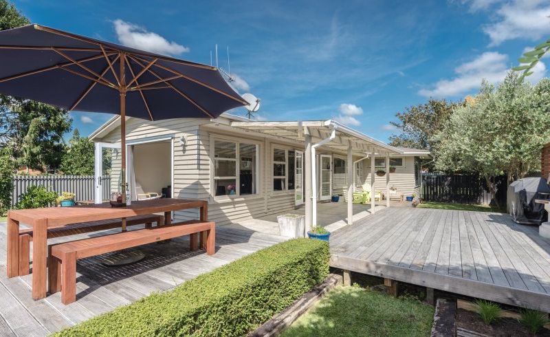  at 22 Garnett Avenue, Forest Lake, Hamilton