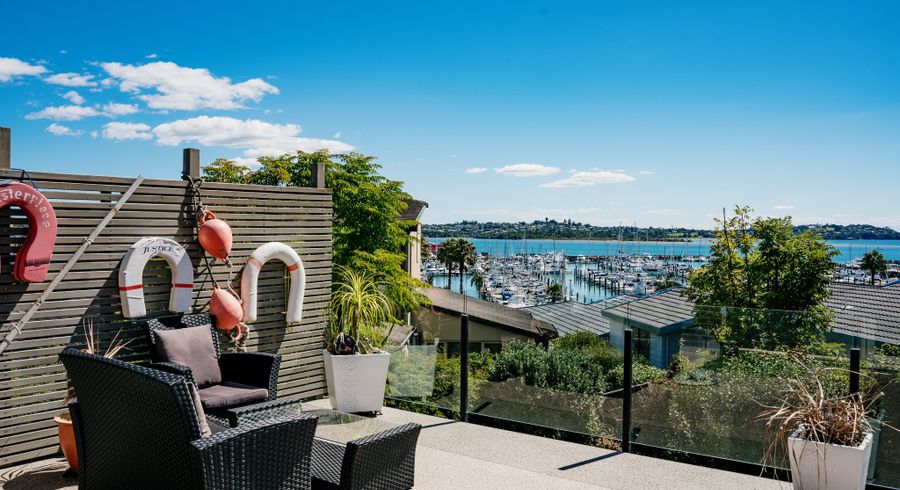  at 2/89 Takutai Avenue, Half Moon Bay, Auckland