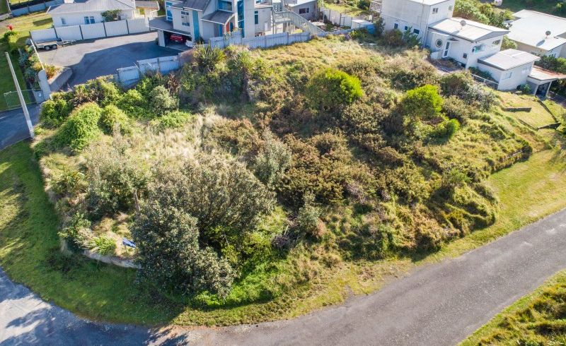  at 2 Nelson Street, Foxton Beach, Foxton