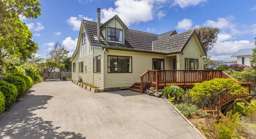  at 17 Ngapotiki Street, Paraparaumu Beach, Kapiti Coast, Wellington