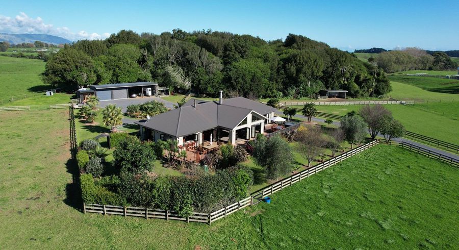  at 207 Takapu Road, Manakau