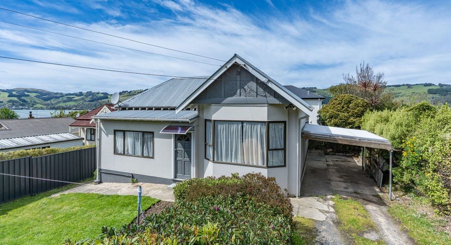  at 7 Athol Place, Ravensbourne, Dunedin, Otago
