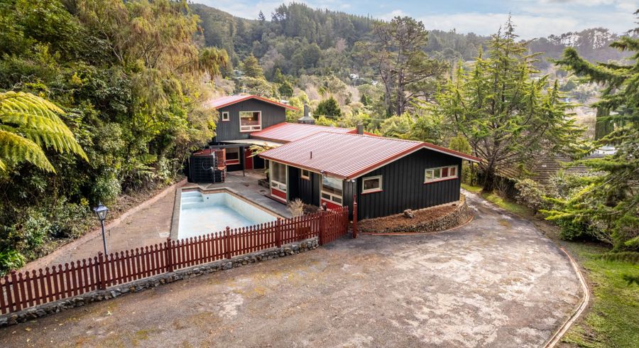  at 99 Pinehaven Road, Pinehaven, Upper Hutt, Wellington