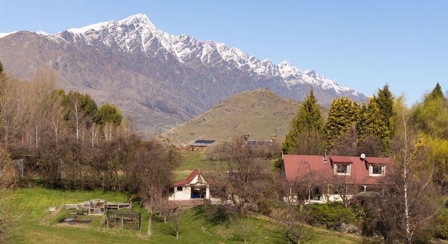  at 35 Mountain View Road, Dalefield, Queenstown