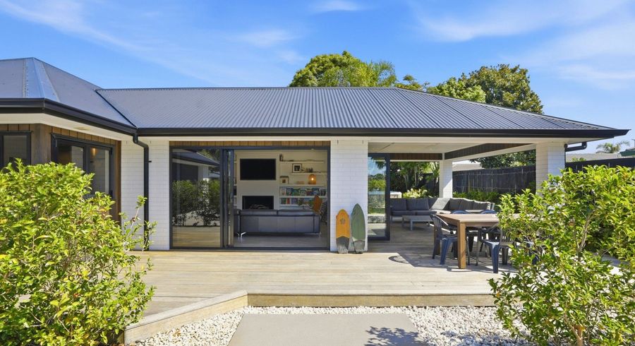  at 138 Gloucester Road, Mount Maunganui, Tauranga, Bay Of Plenty