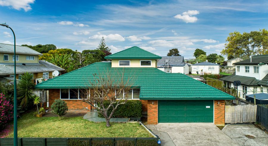  at 15 Lenore Road, Favona, Auckland