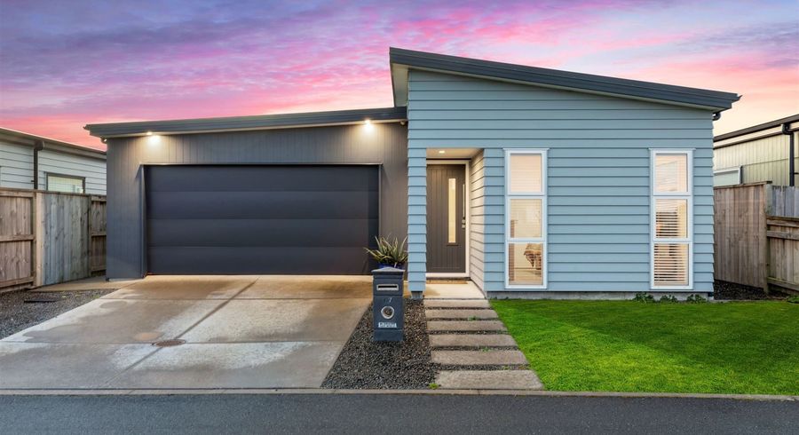  at 17 Parkside Mews, Papamoa
