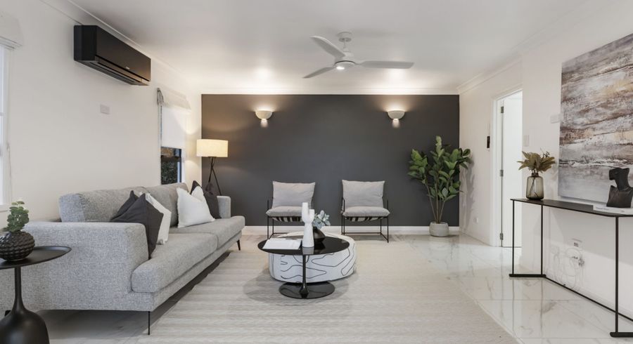  at 589e East Coast Road, Browns Bay, North Shore City, Auckland