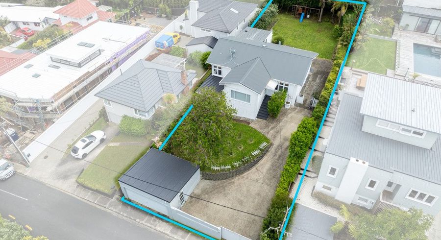  at 27 Harley Road, Takapuna, Auckland