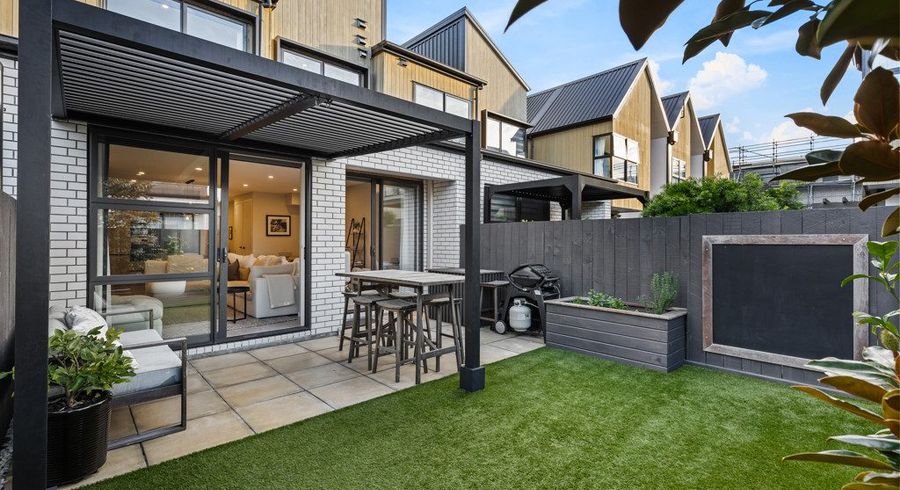  at 48 Glidepath Road, Hobsonville, Waitakere City, Auckland