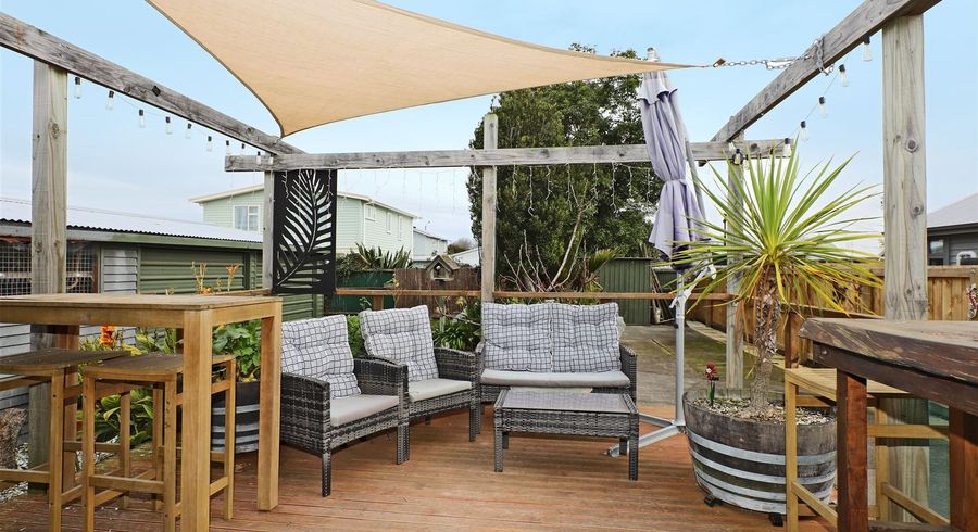  at 1011 Hood Street, Mayfair, Hastings