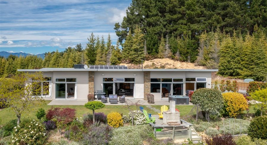  at 114 Redvale Road, Redwood Valley