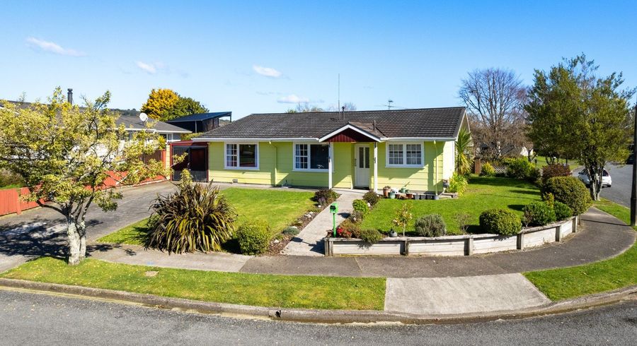  at 2 Akron Grove, Totara Park, Upper Hutt, Wellington