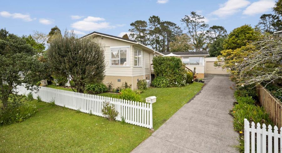  at 15  Allington Road, Massey, Waitakere City, Auckland