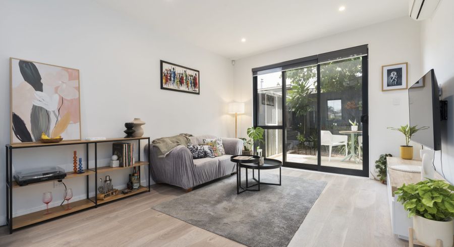  at 5B Beach Road, Te Atatu Peninsula, Waitakere City, Auckland