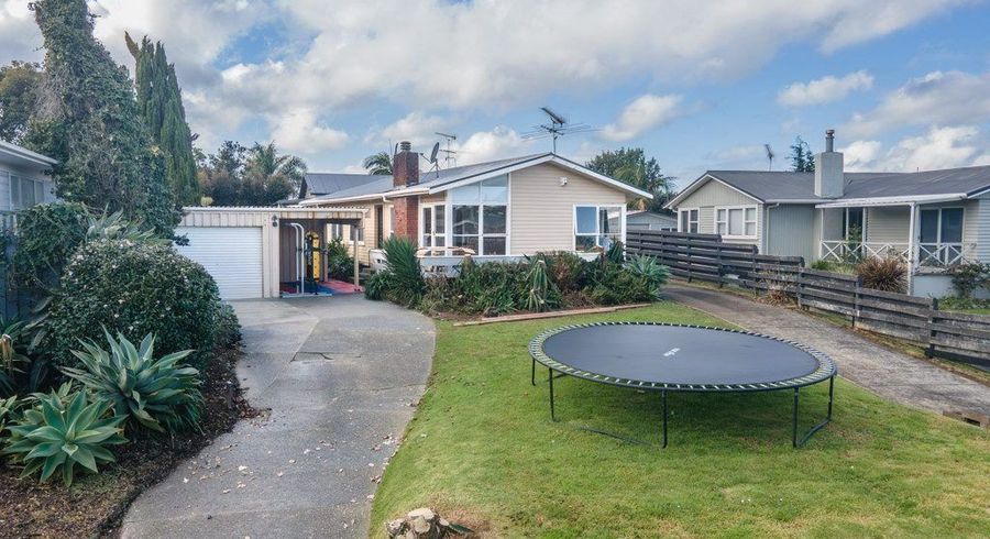  at 22 Larne Ave, Pakuranga Heights, Manukau City, Auckland