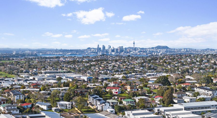  at 10 Marcel Place, Glenfield, North Shore City, Auckland