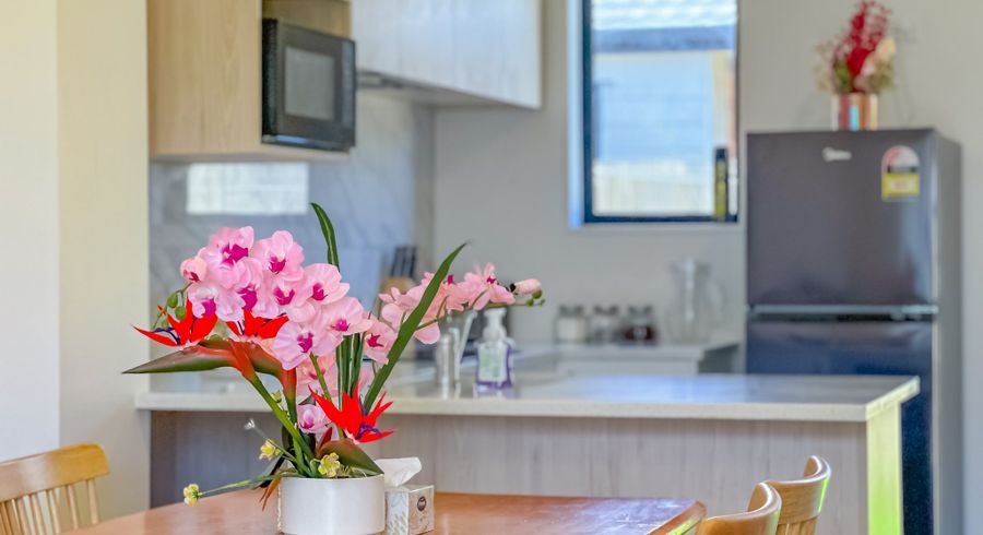  at 12 Aumarire Lane, Favona, Auckland