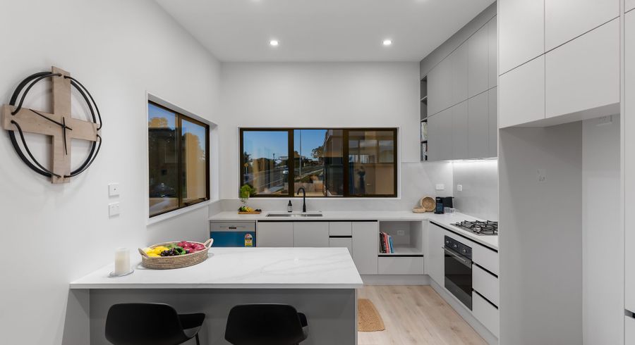  at 935E Whangaparaoa Road, Manly, Rodney, Auckland