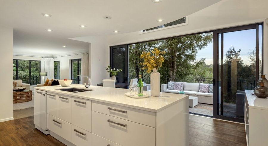  at 6 Hobson Heights Road, Lucas Heights, Auckland