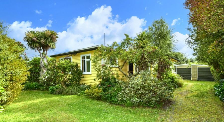  at 9 Moyna Avenue, Dallington, Christchurch