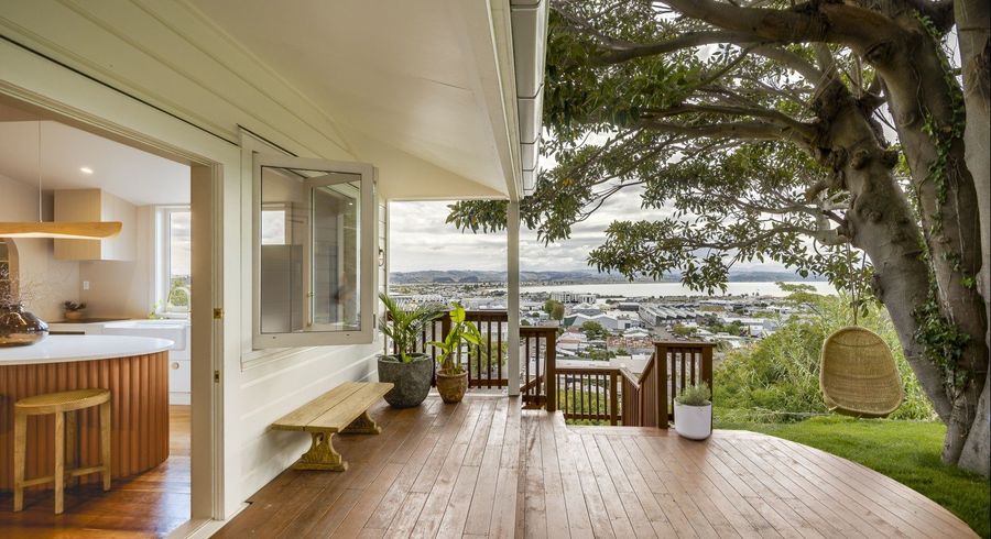  at 5 Denholm Road, Hospital Hill, Napier, Hawke's Bay