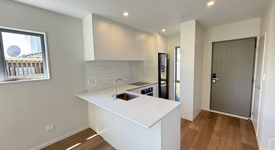  at 9 Te Ara Wai, Mangere East, Manukau City, Auckland