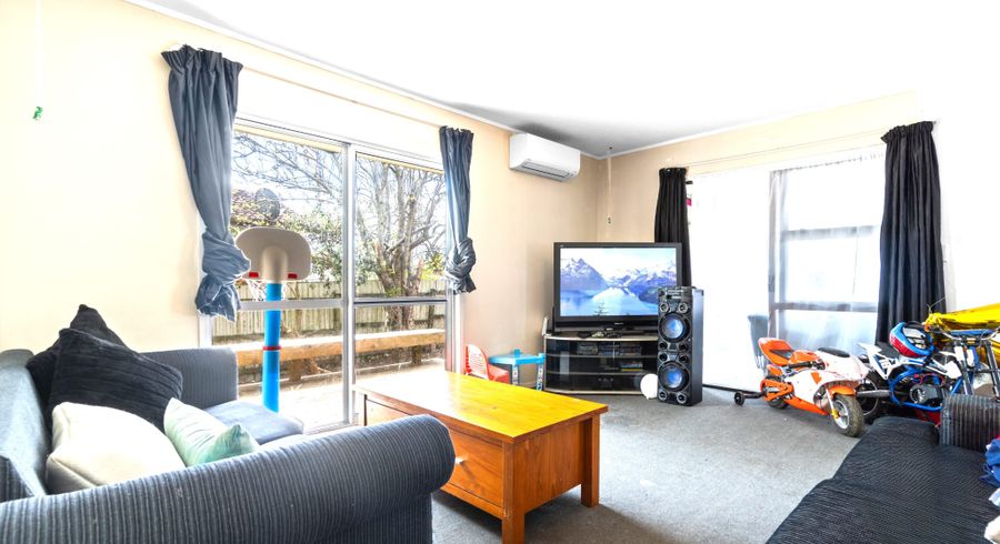  at 1/20 Burundi Avenue, Clendon Park, Manukau City, Auckland