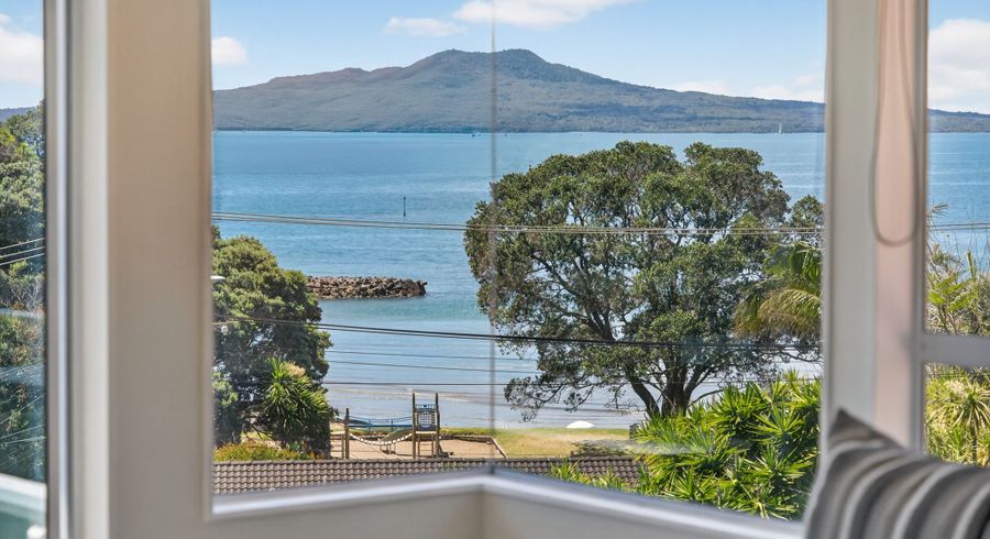  at 70 Beach Road, Castor Bay, North Shore City, Auckland
