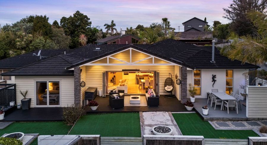  at 2/42 Deep Creek Road, Torbay, North Shore City, Auckland