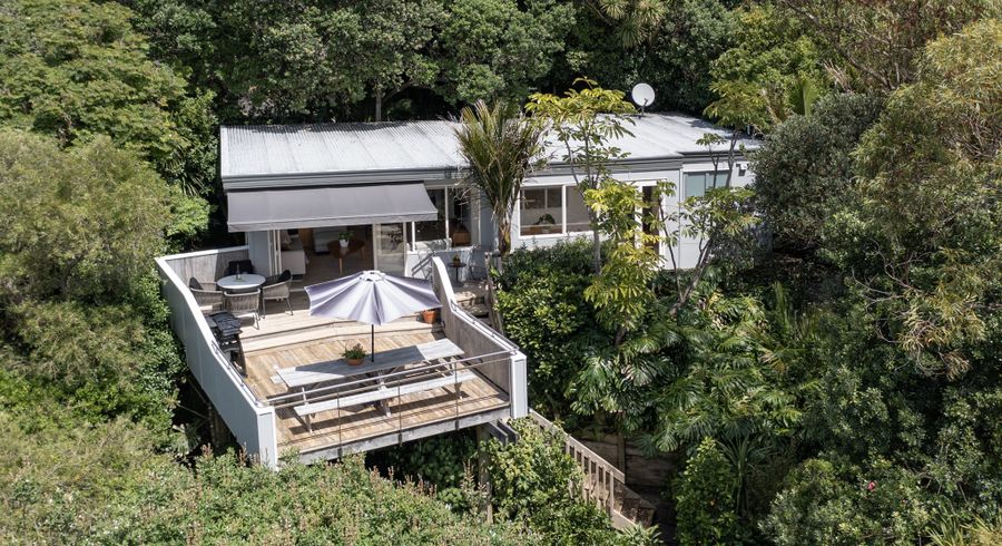  at 61 Seaview Road, Piha, Piha