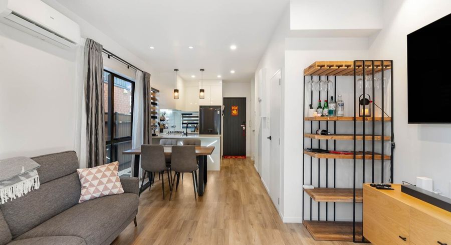  at 18 Treeline Lane, Flat Bush, Manukau City, Auckland