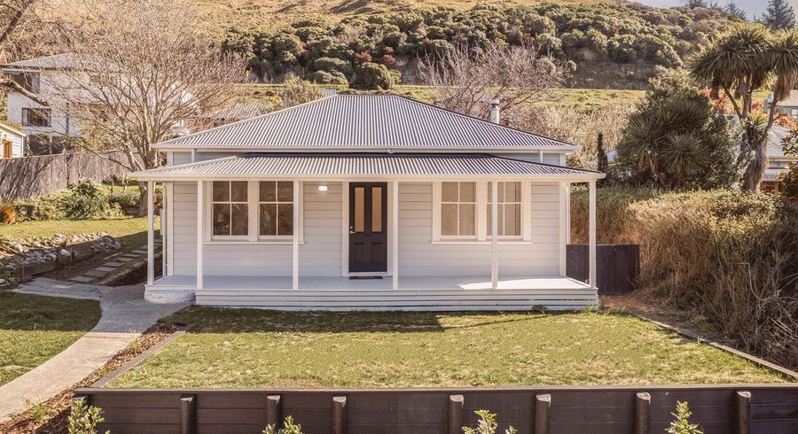  at 37 Port Hills Road, Heathcote Valley, Christchurch