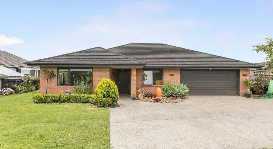  at 13 Drumkeen Place, Rosehill, Papakura