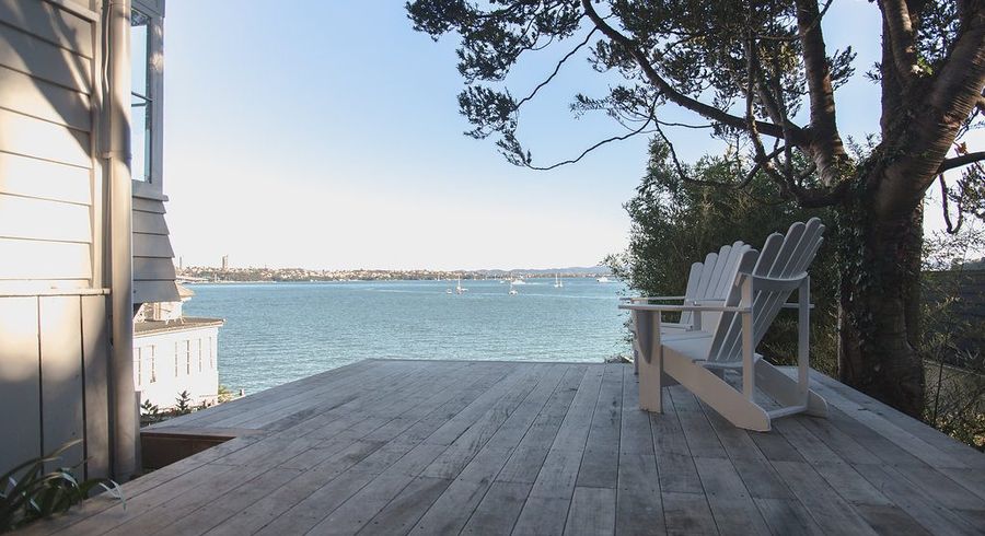  at 112 Queen Street, Northcote Point, North Shore City, Auckland